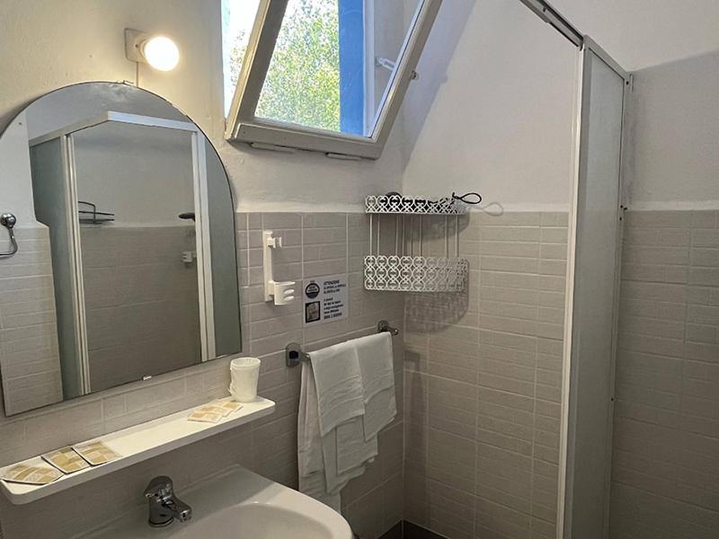 Caravan Hotel 2*